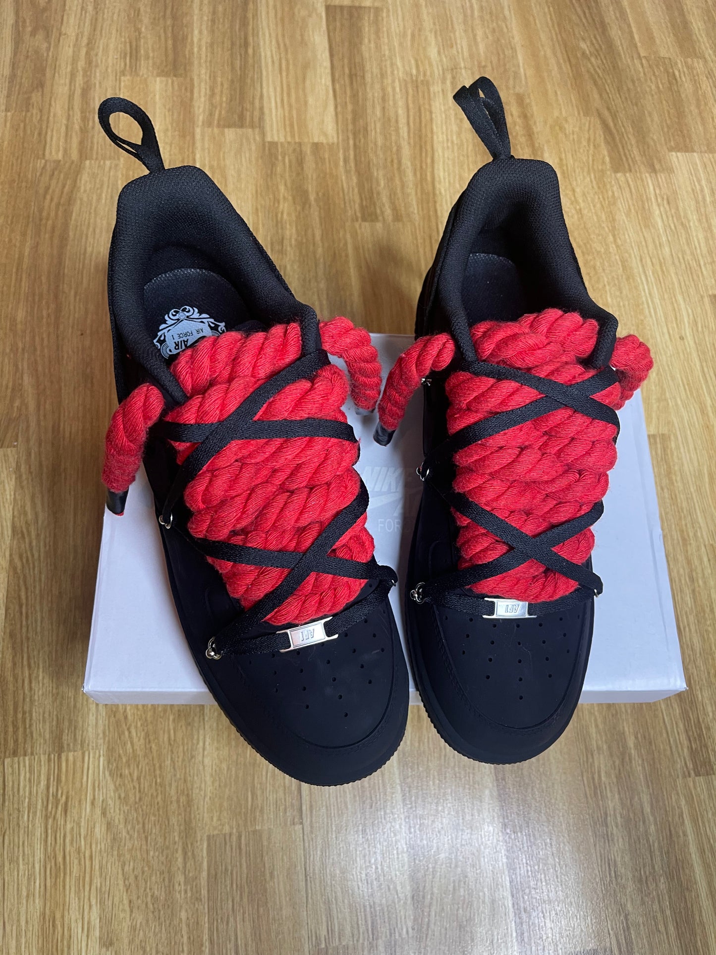 vanta black red airforce 1